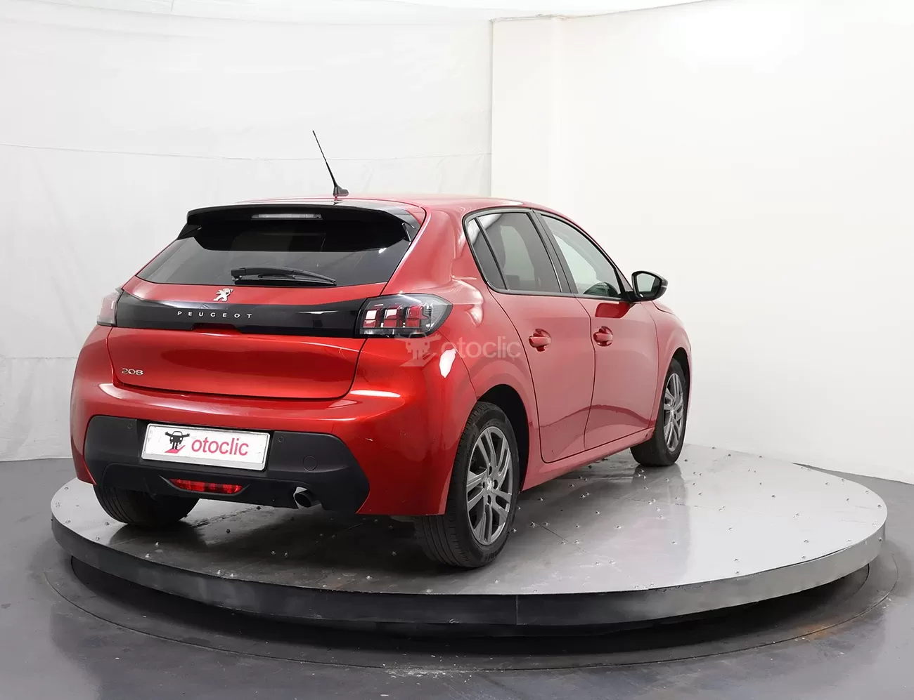 Peugeot 208 1.5 BlueHDi STT 130 EAT8 Active Pack