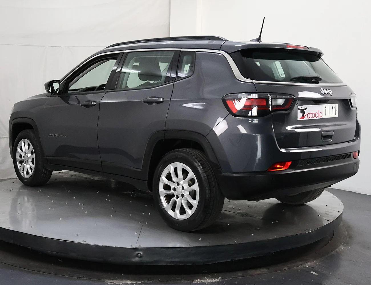 Jeep Compass 1.5 longitude