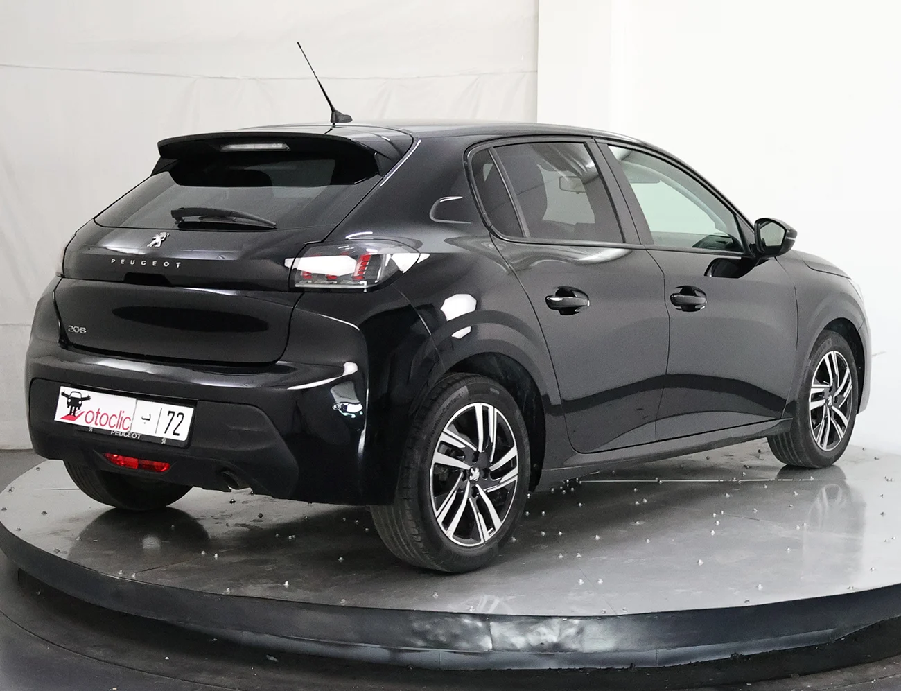 Peugeot 208 1.6 HDi 75 Active