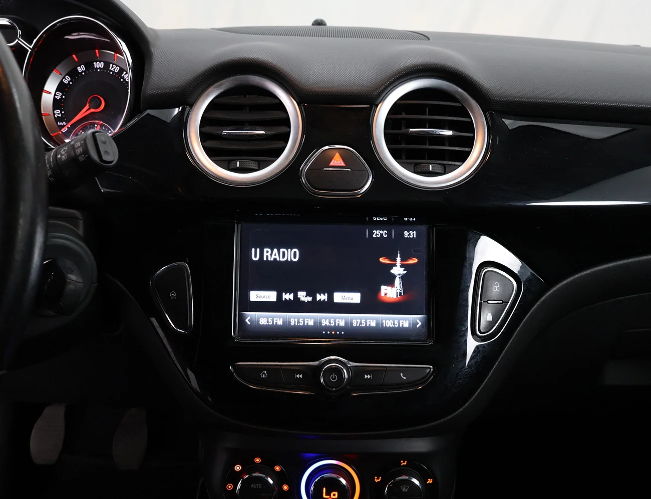 Opel Adam 1.2 Twinport Glam