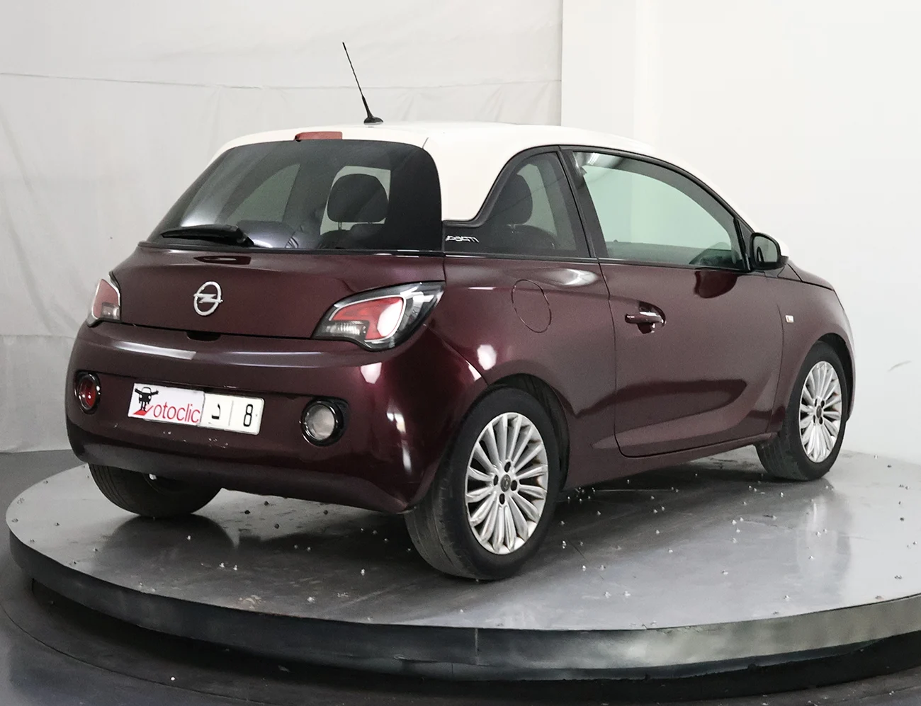 Opel Adam 1.2 Twinport Glam