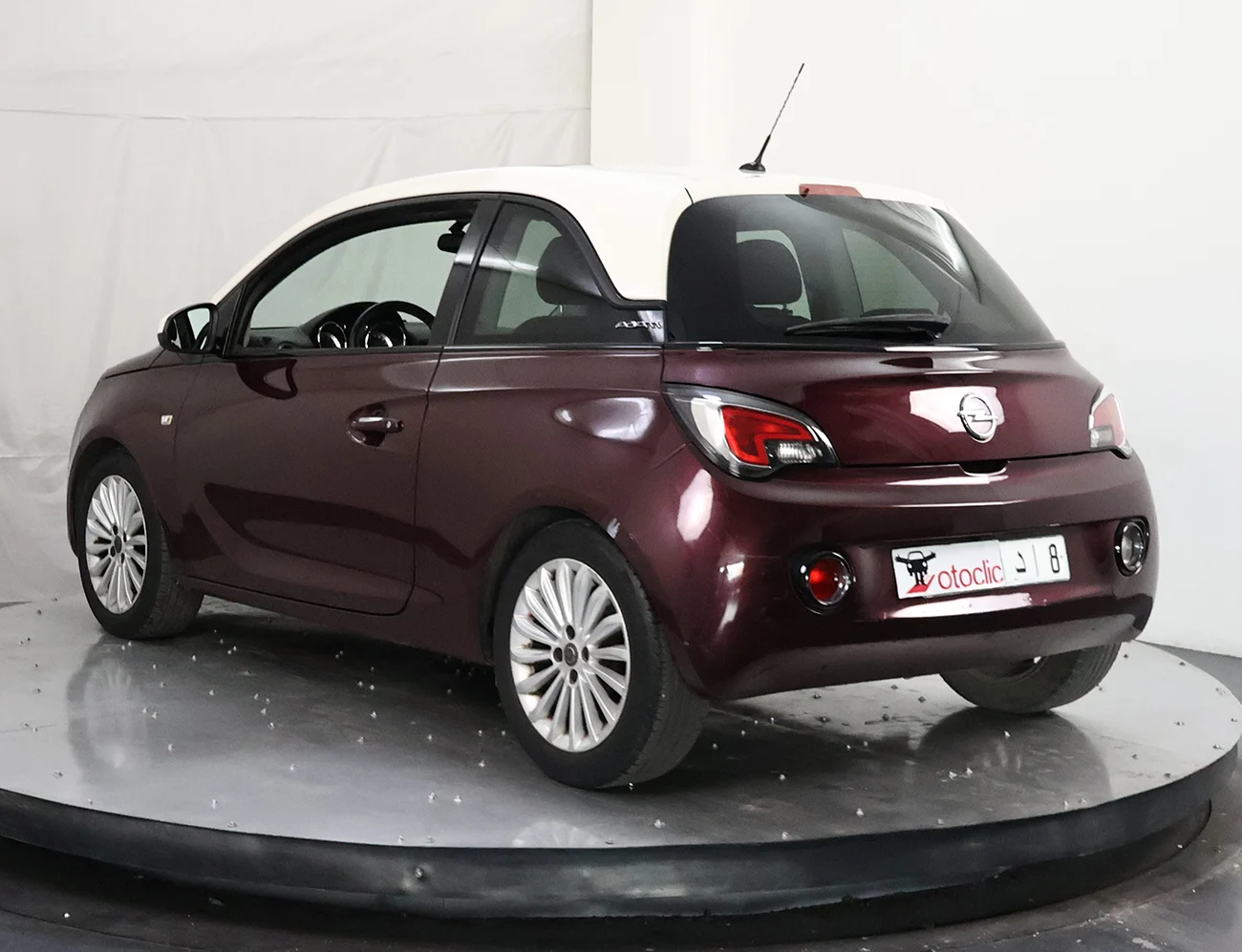 Opel Adam 1.2 Twinport Glam
