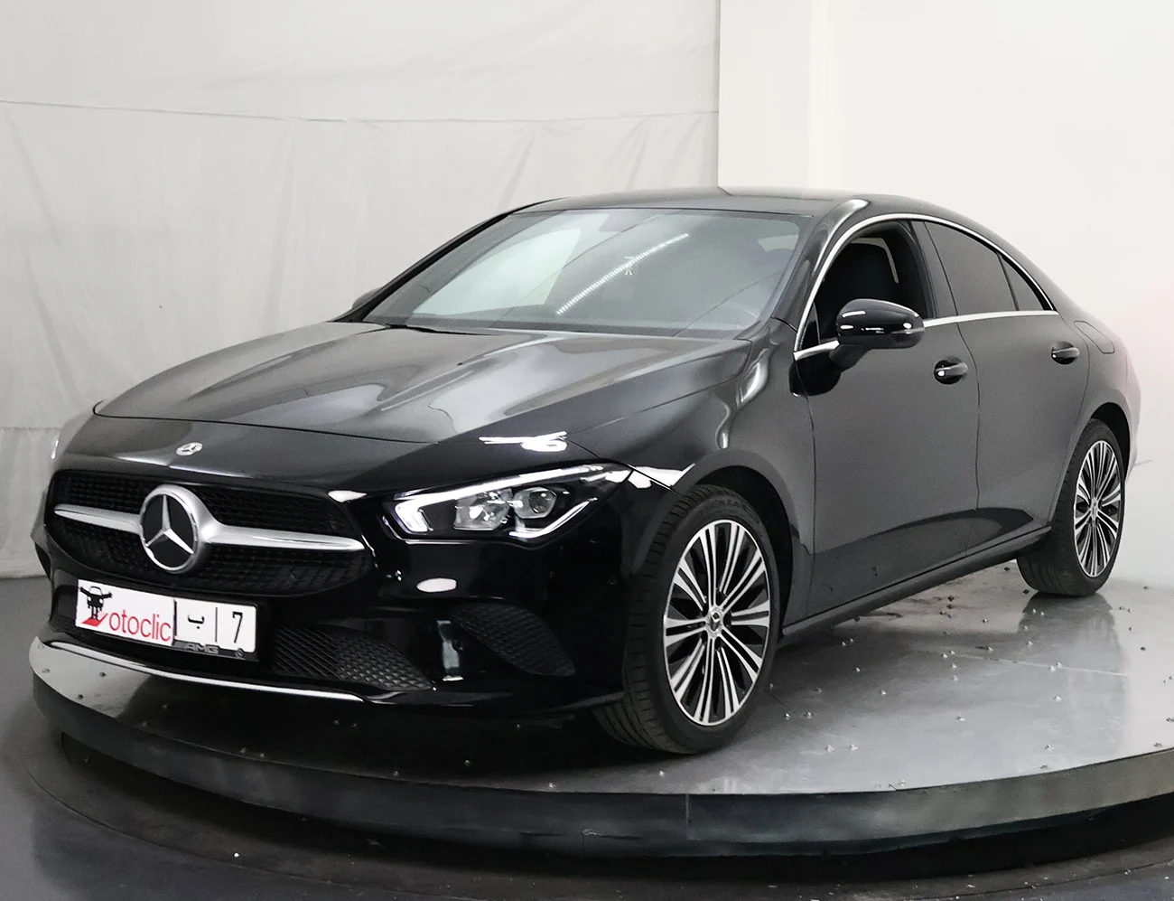 Mercedes-Benz CLA Coupe 220 d Progressive
