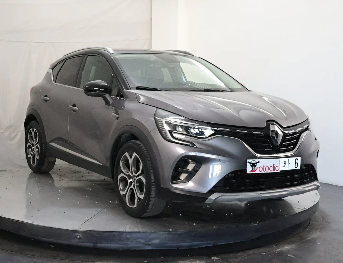 Renault Captur 1.3 Tce 130 EDC Intens