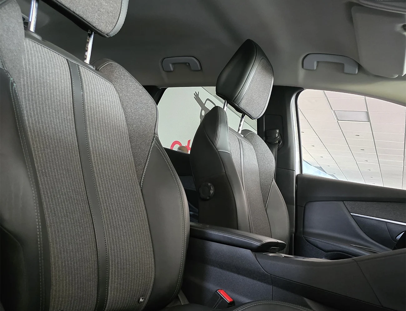 Peugeot 3008 2.0 HDi150 EAT8 Allure