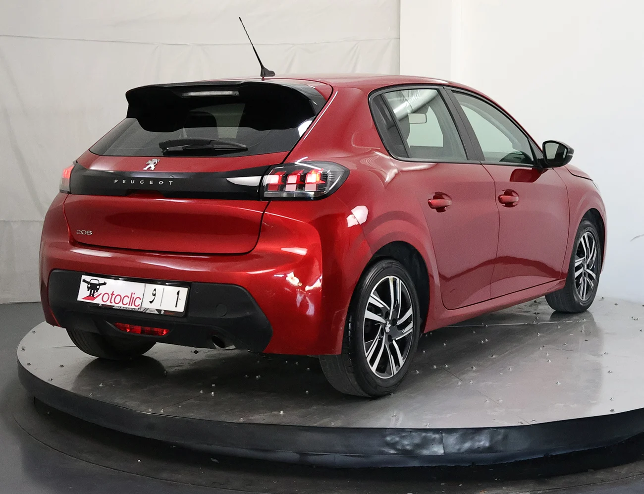 Peugeot 208 1.6 Allure