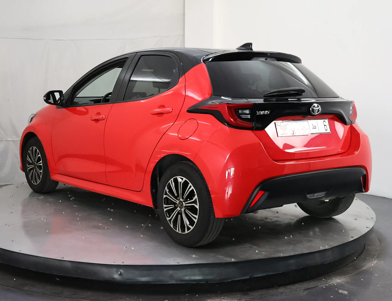 Toyota Yaris 1.0 VVT-i 71 Distinctive+