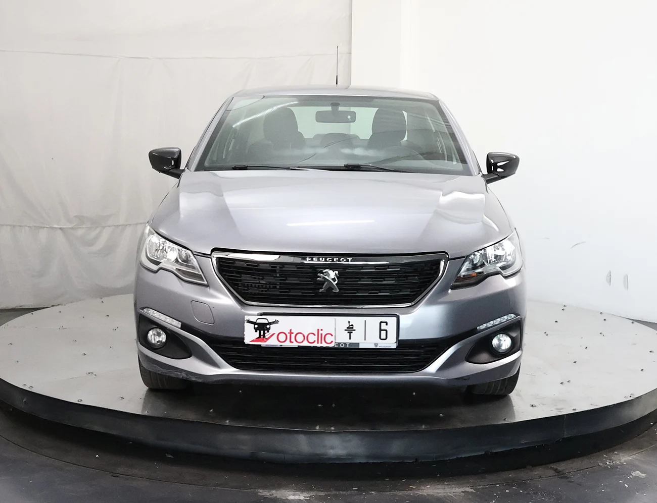 Peugeot 301 1.6 HDi 92 Active
