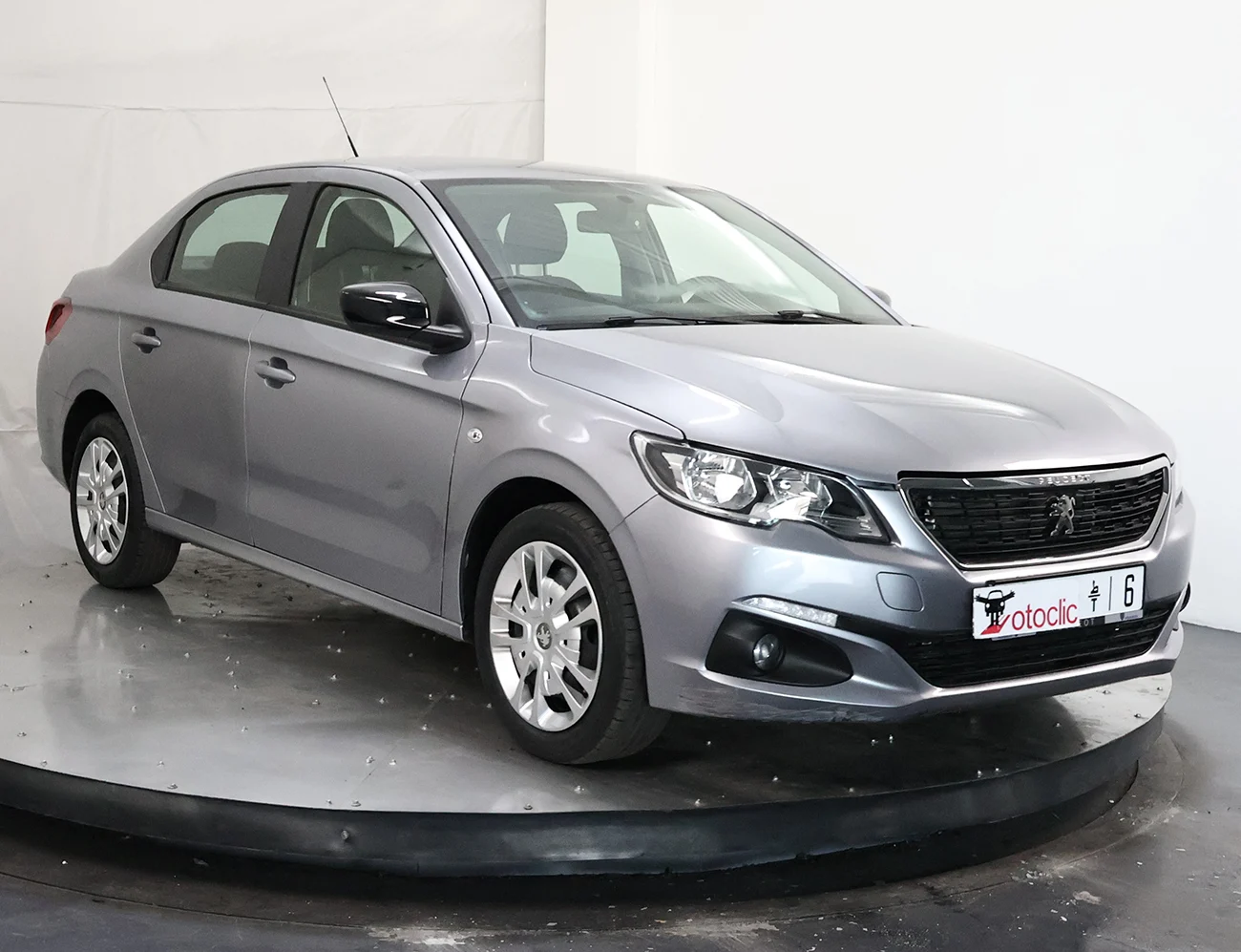 Peugeot 301 1.6 HDi 92 Active