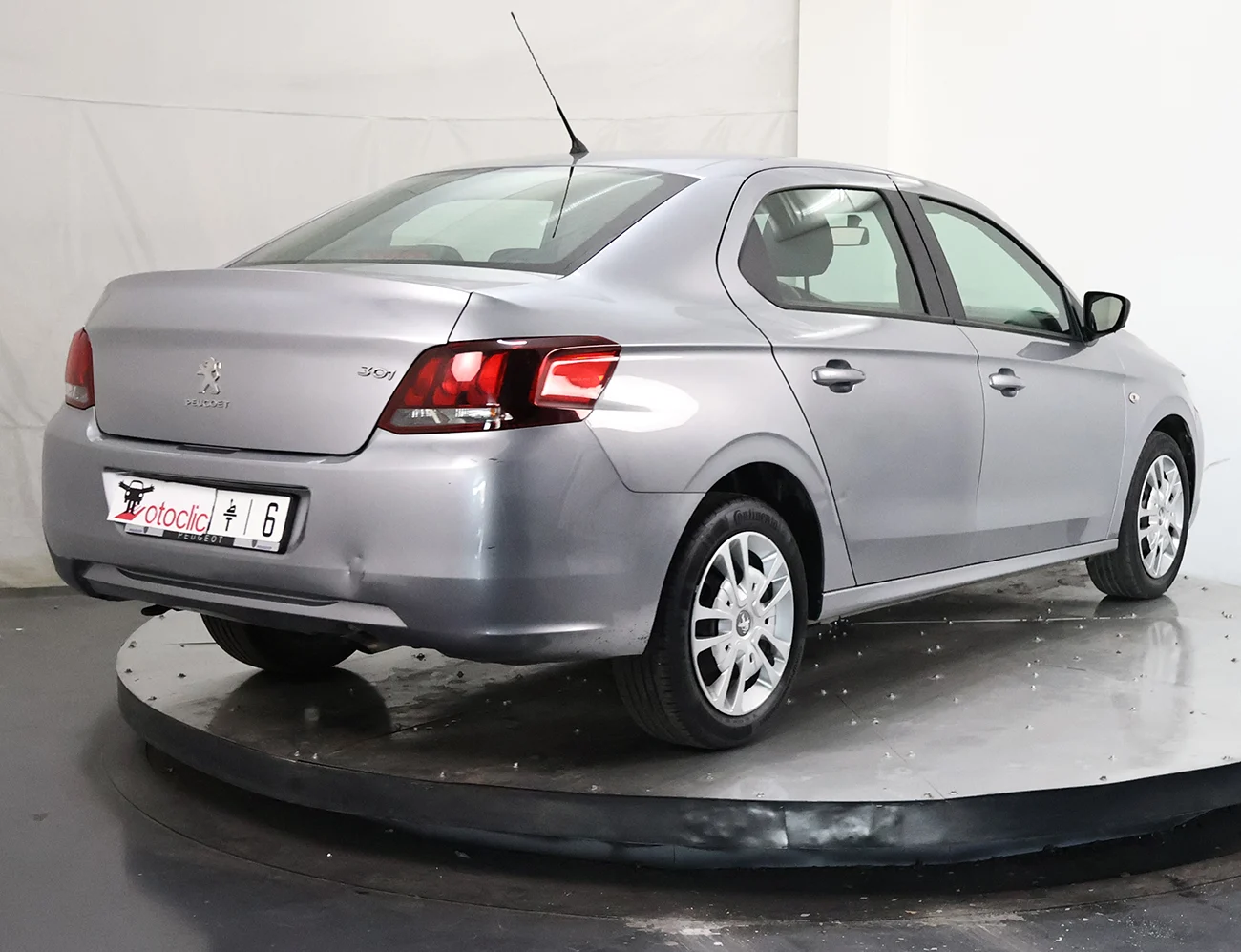 Peugeot 301 1.6 HDi 92 Active