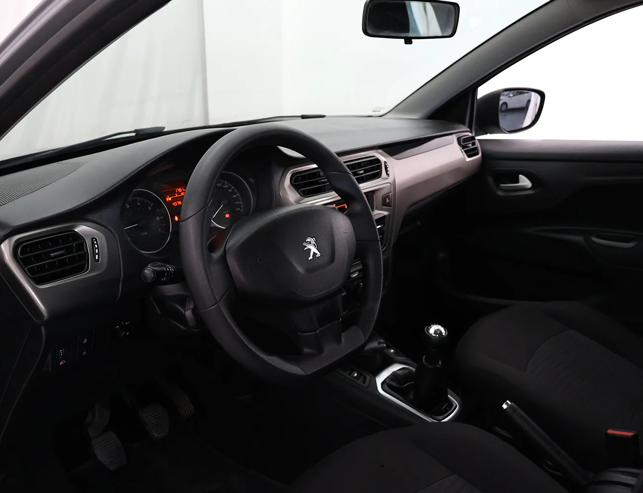 Peugeot 301 1.6 HDi Allure