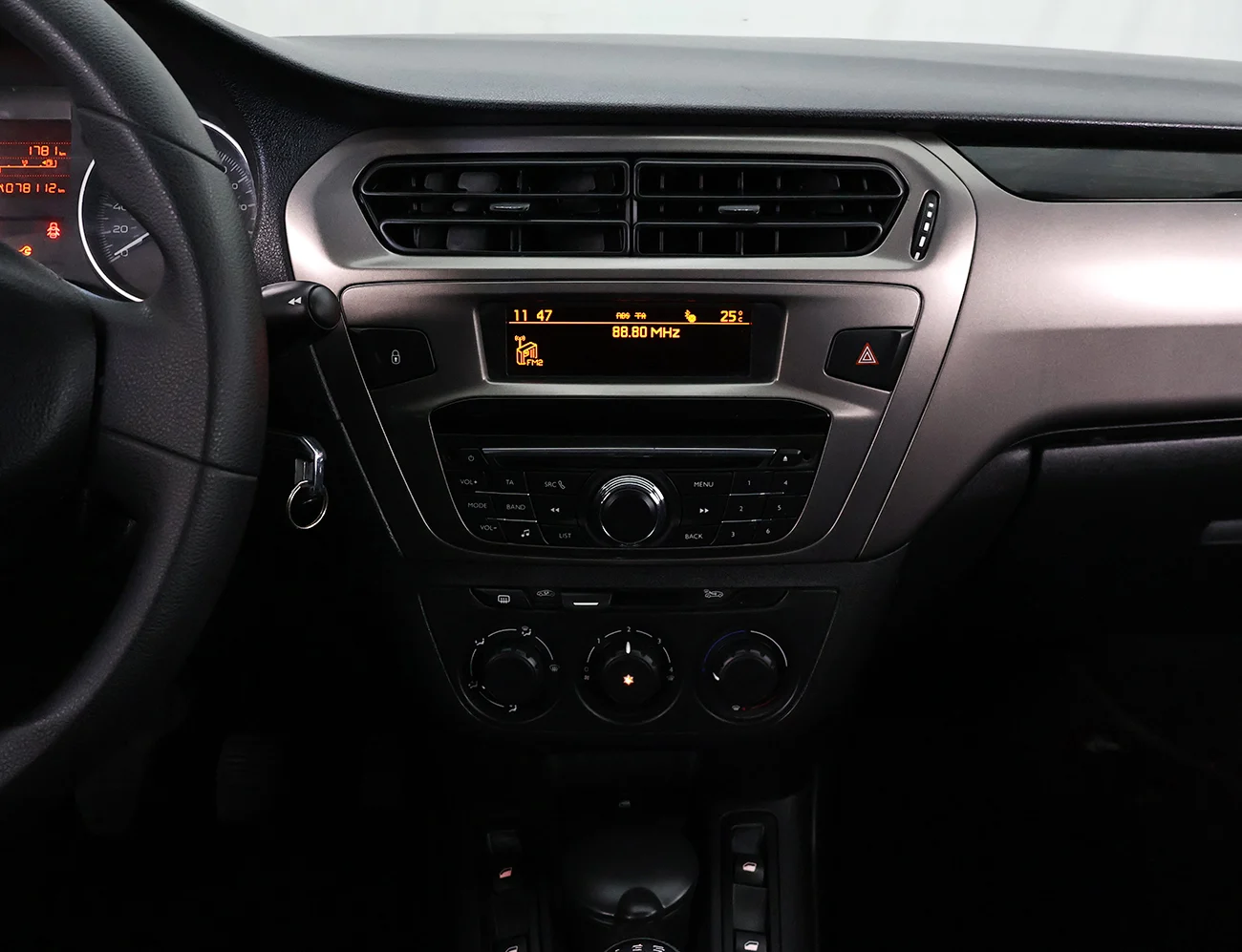 Peugeot 301 1.6 HDi Allure