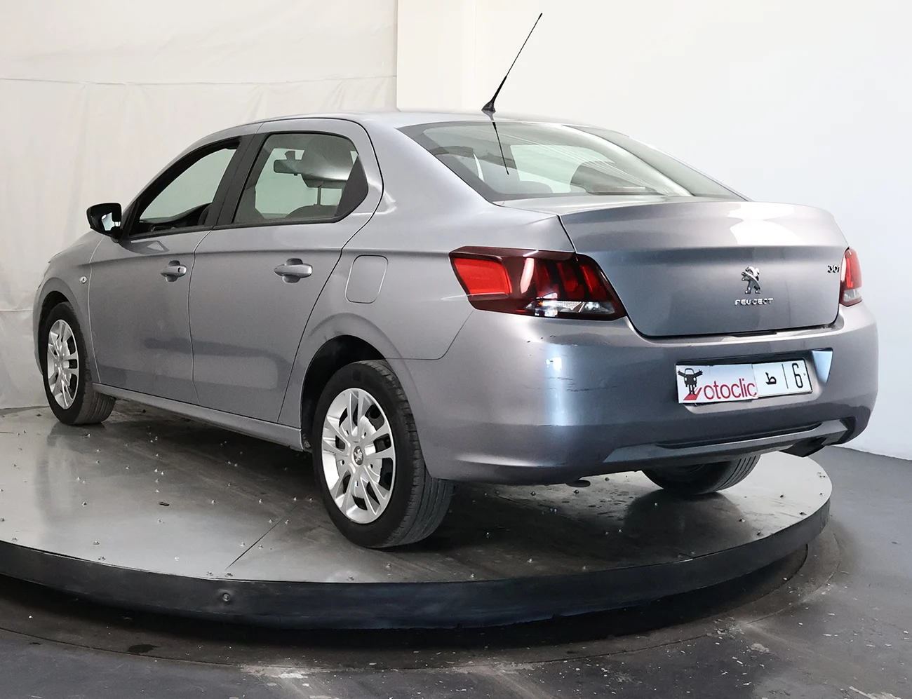 Peugeot 301 1.6 HDi Allure