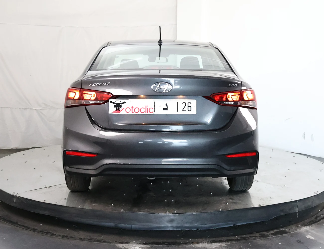 Hyundai Accent 1.5 U2 VGT 115 BVA Attractive