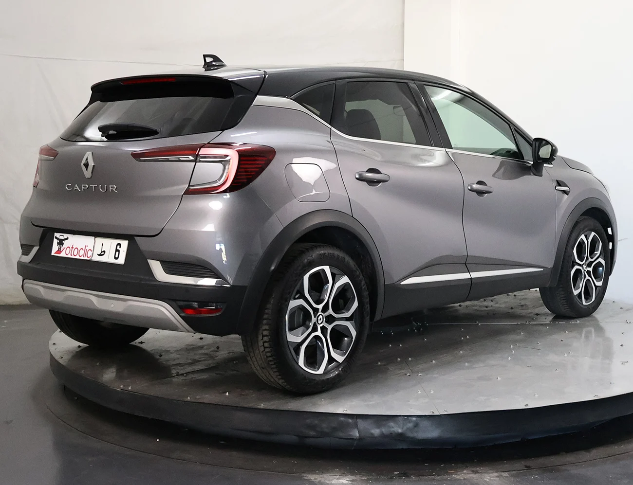 Renault Captur 1.3 Tce 130 EDC Intens