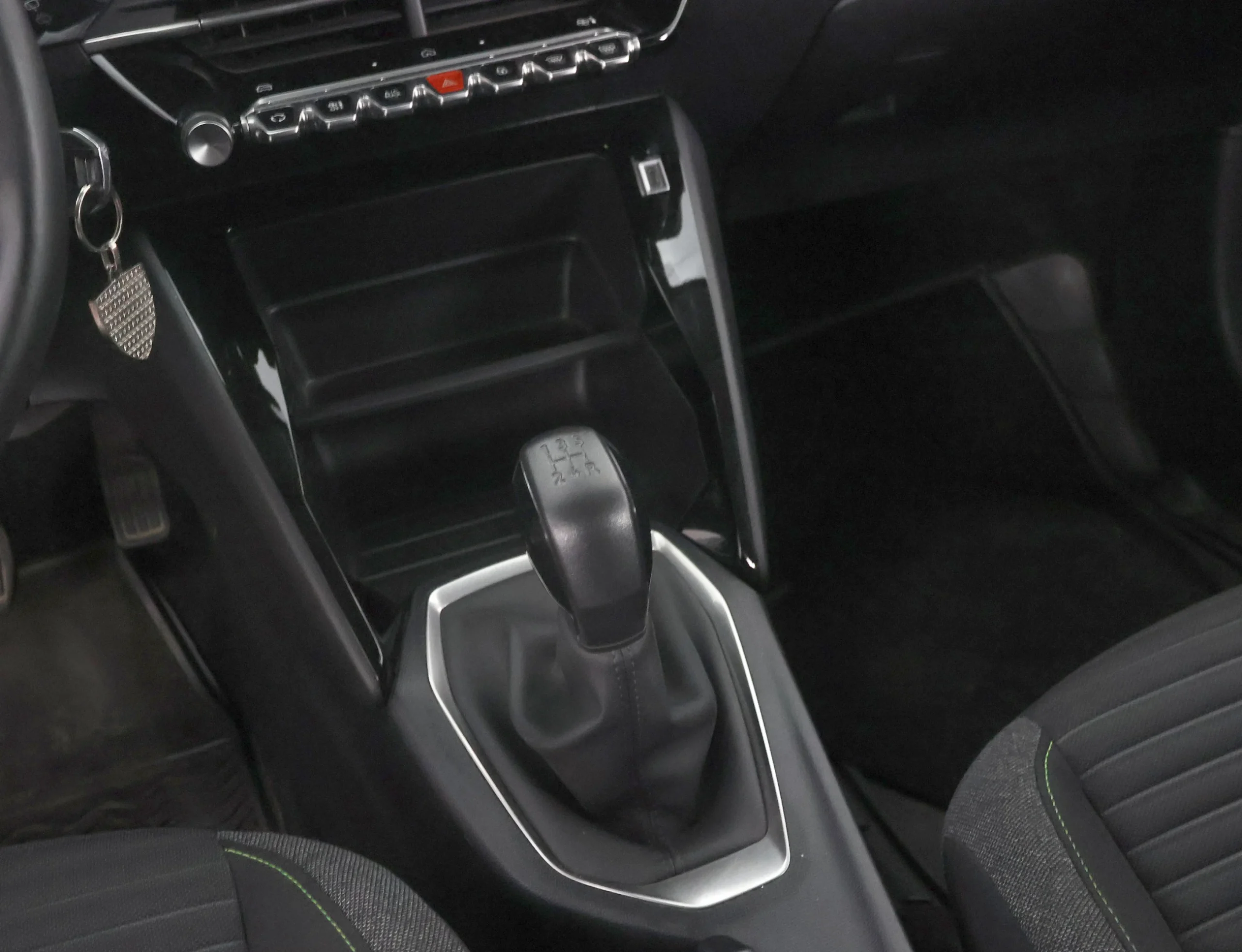 PEUGEOT 208 1.2 PureTech Active