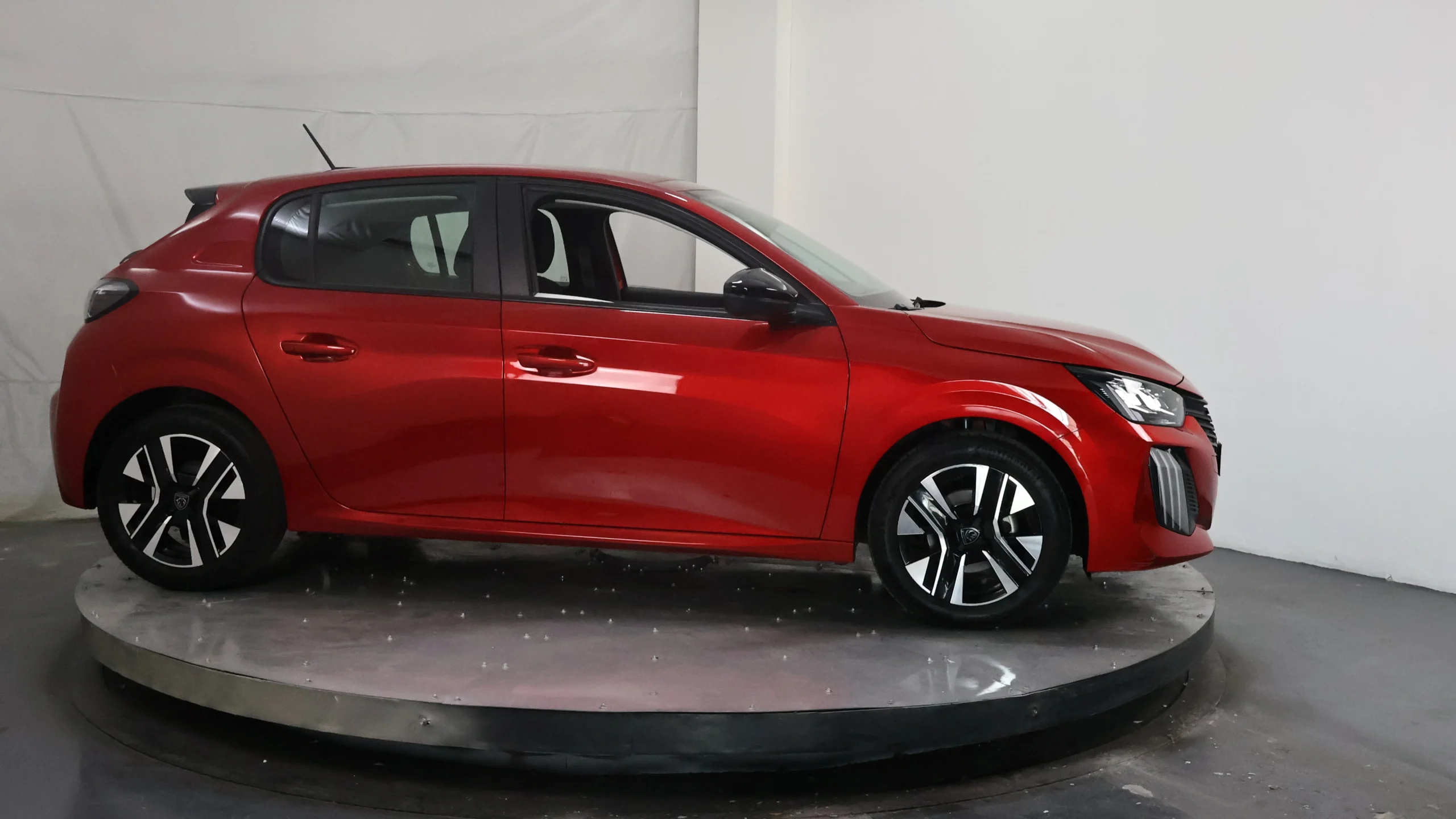 PEUGEOT 208 1.2 PureTech Active