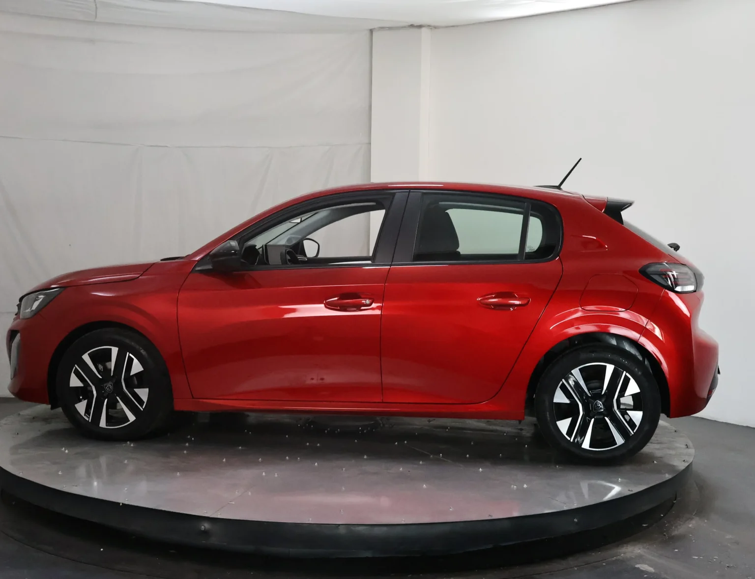 PEUGEOT 208 1.2 PureTech Active