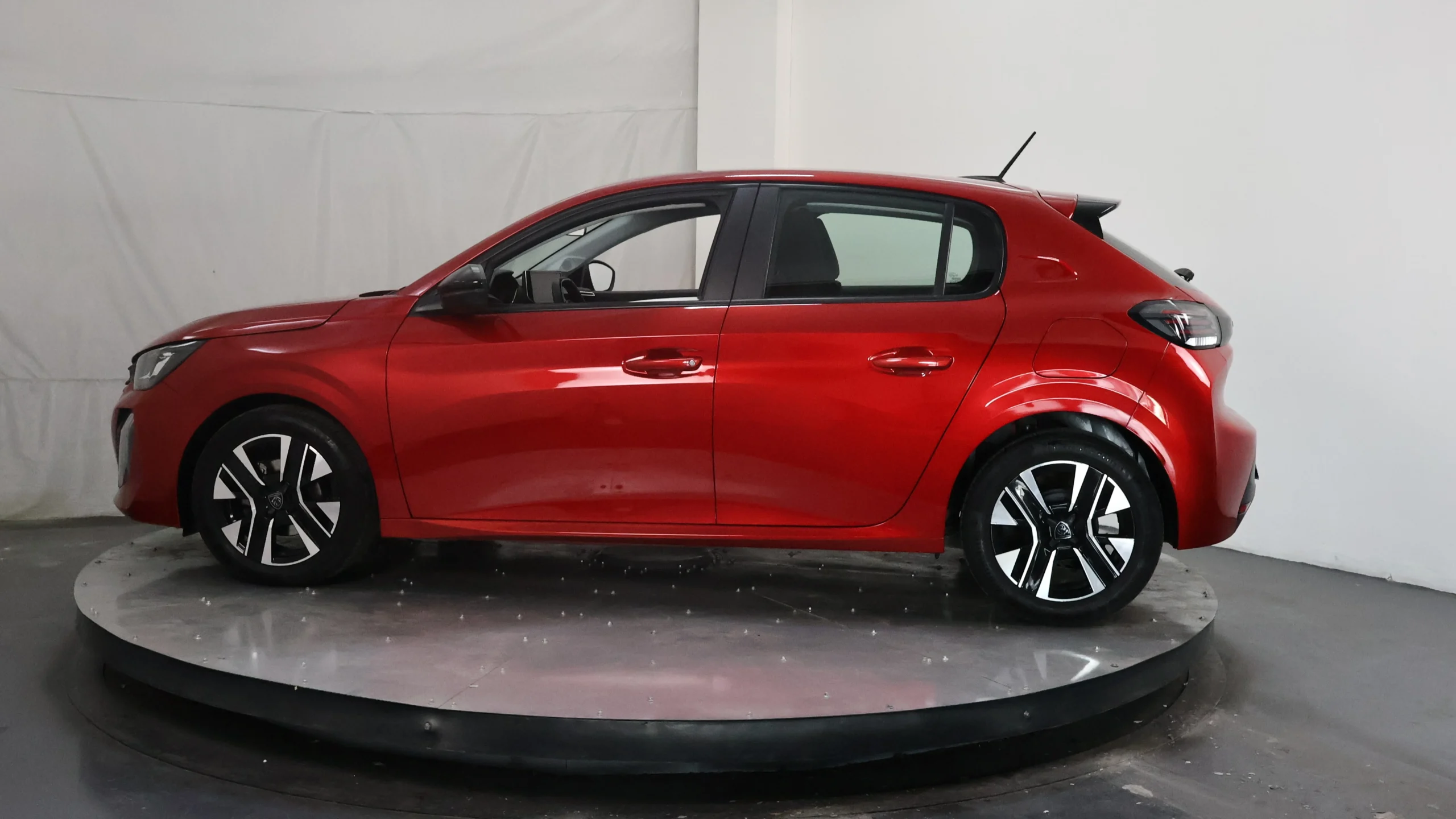 PEUGEOT 208 1.2 PureTech Active