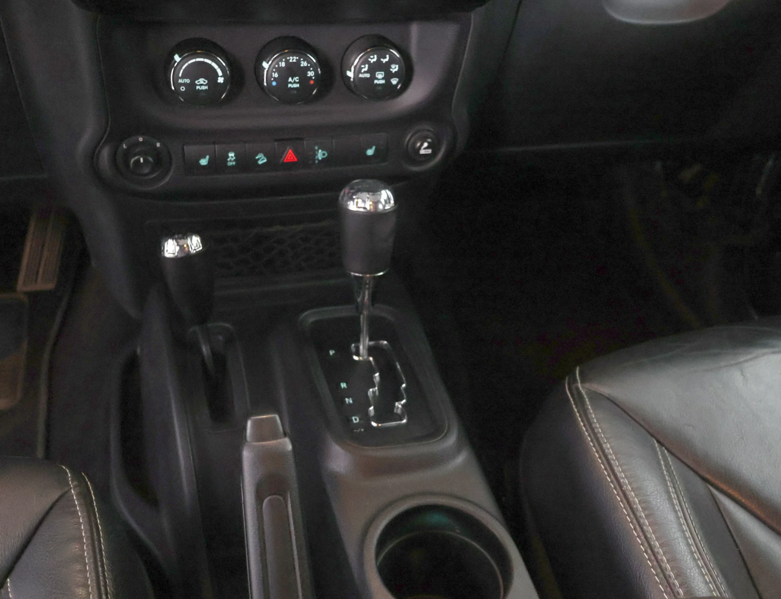 JEEP Wrangler 2.8 Sahara