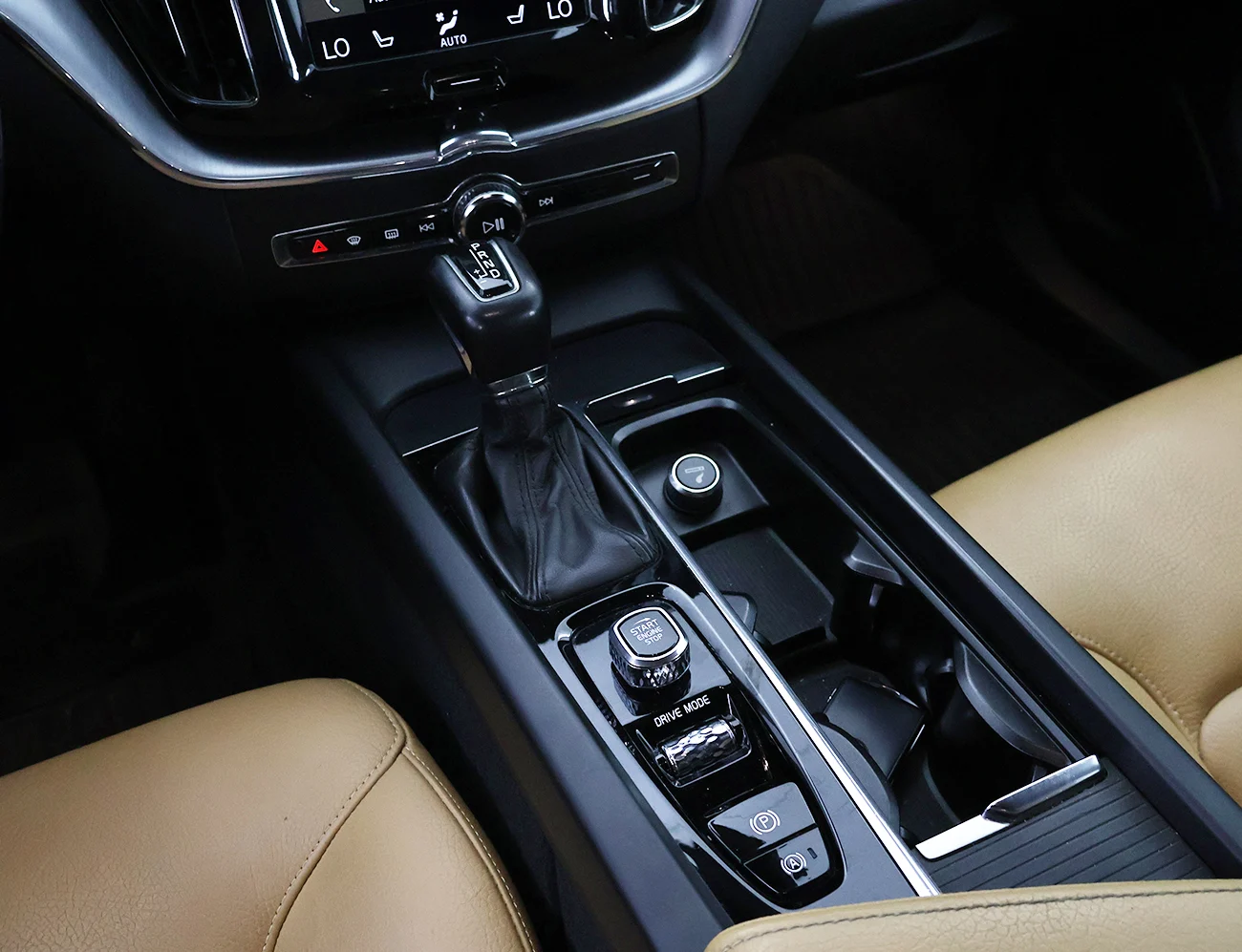 Volvo XC60 2.0 D4 MOMENTUM
