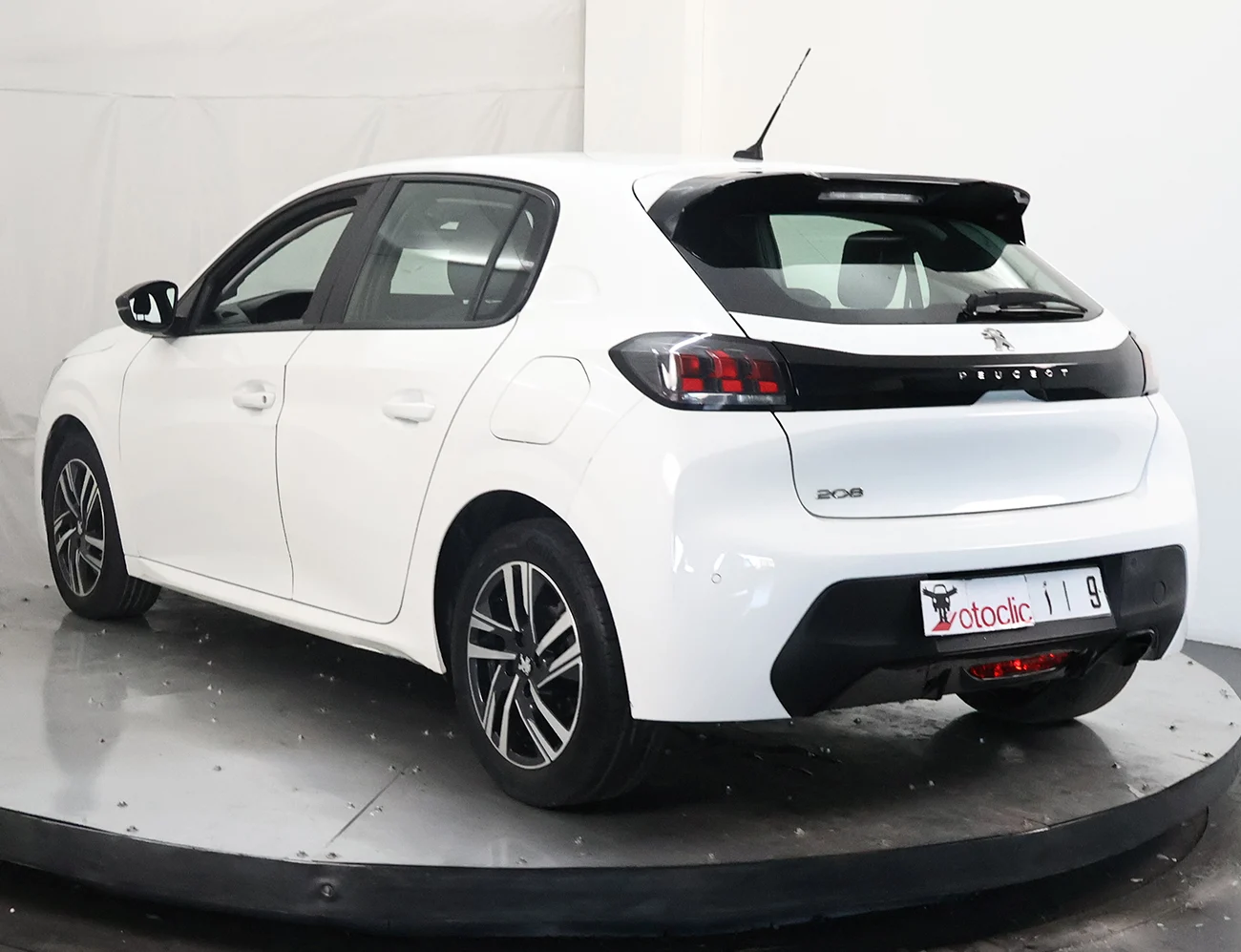 Peugeot 208 1.5 Allure Pack+