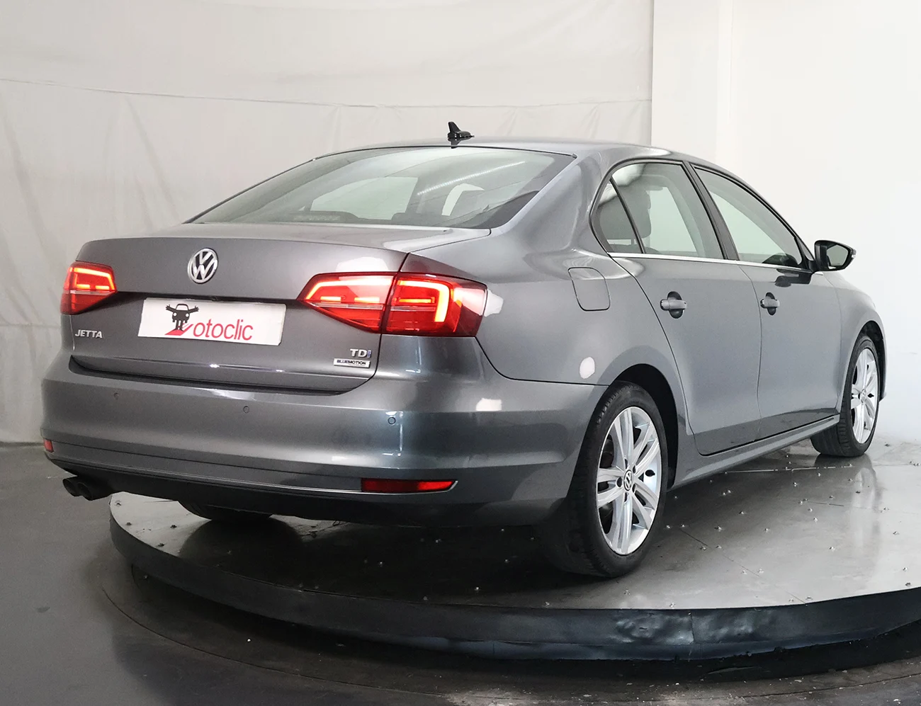 Volkswagen Jetta 2.0 tdi Highline White Edition