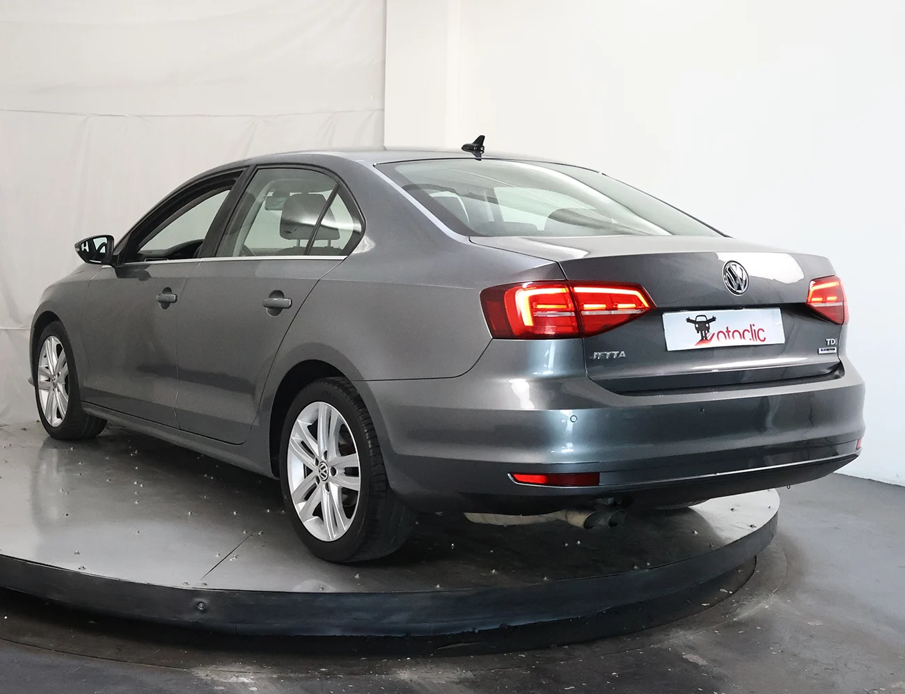 Volkswagen Jetta 2.0 tdi Highline White Edition