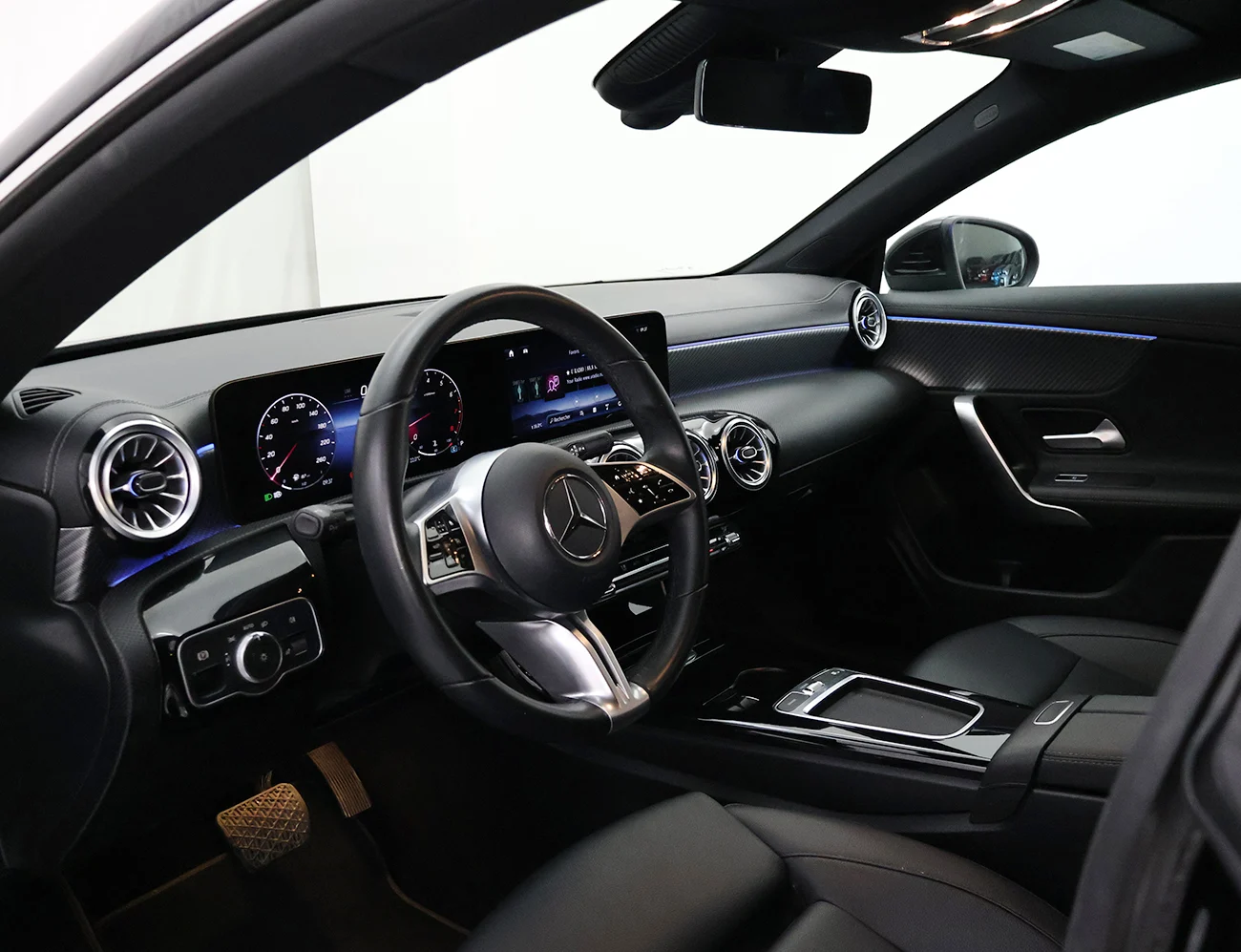 Mercedes benz CLA 200 Urban 7G-DCT