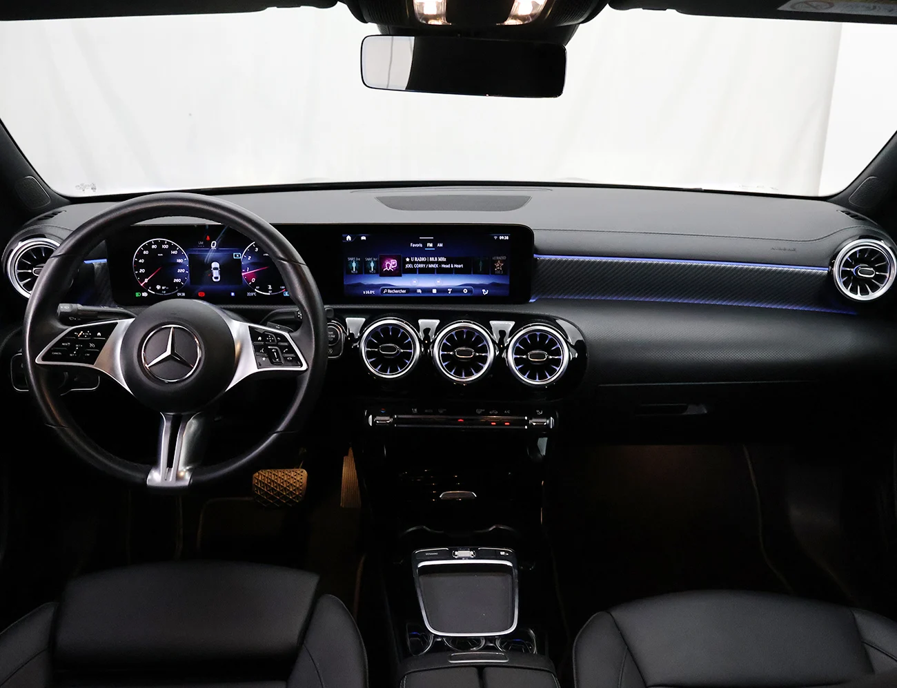 Mercedes benz CLA 200 Urban 7G-DCT