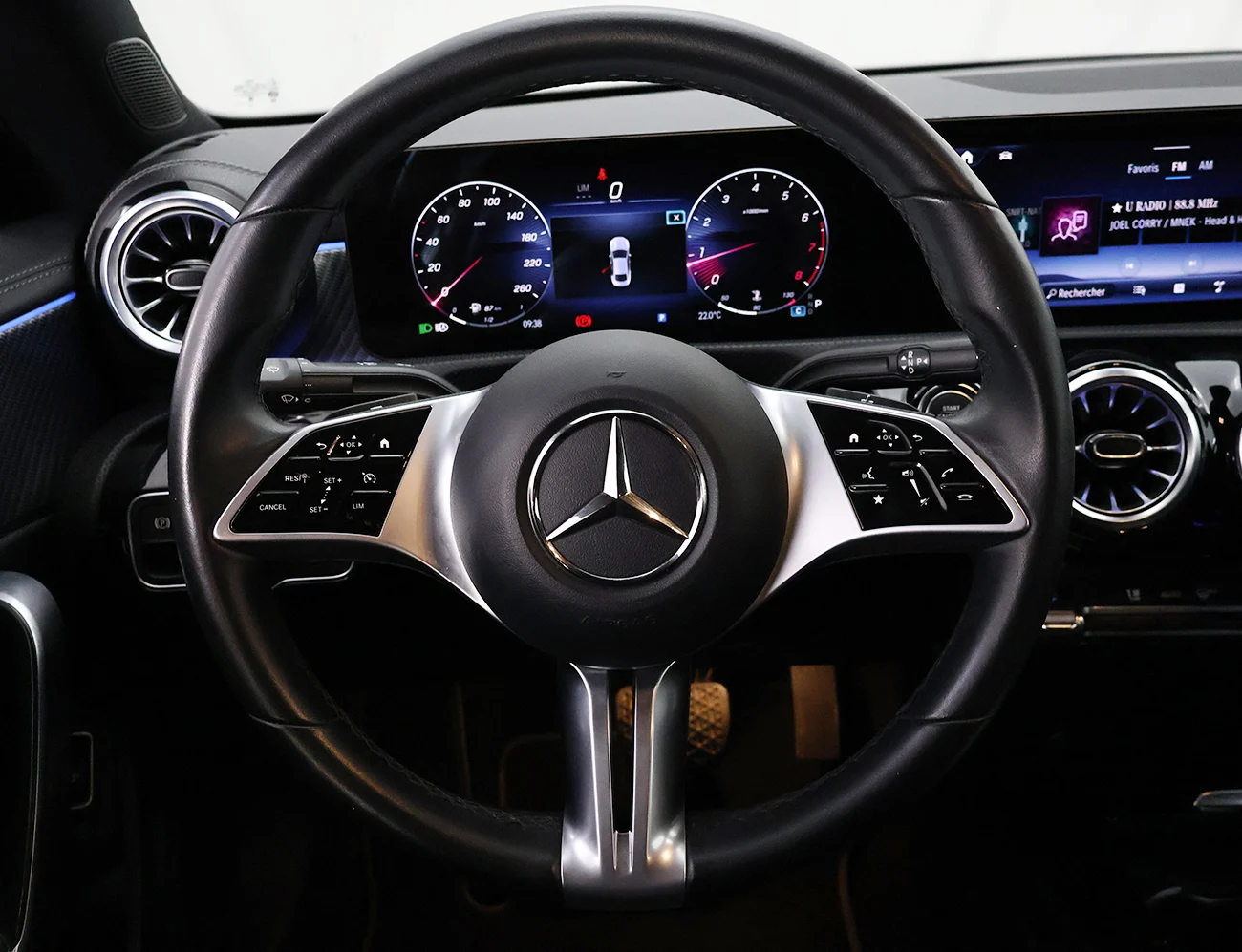 Mercedes benz CLA 200 Urban 7G-DCT