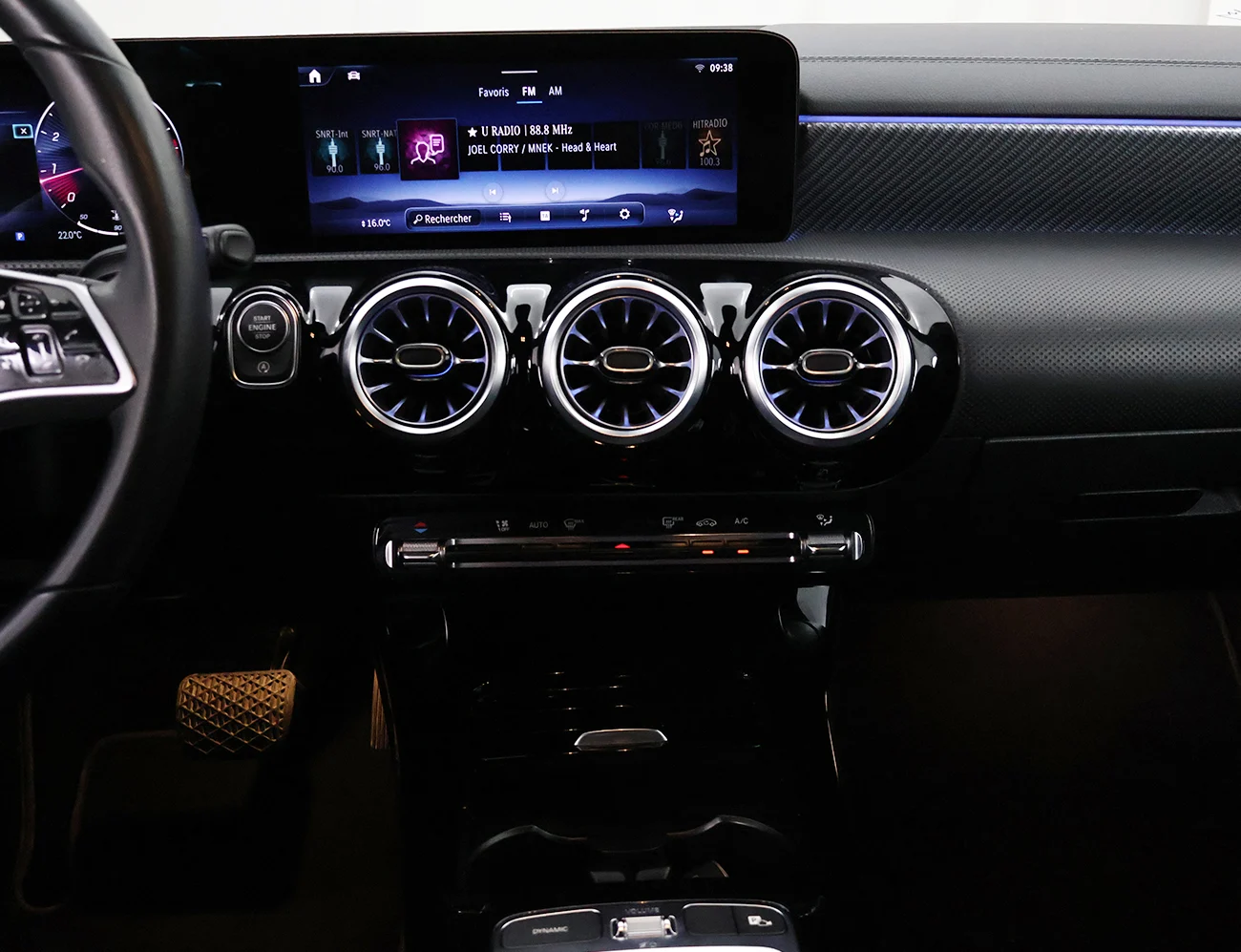 Mercedes benz CLA 200 Urban 7G-DCT