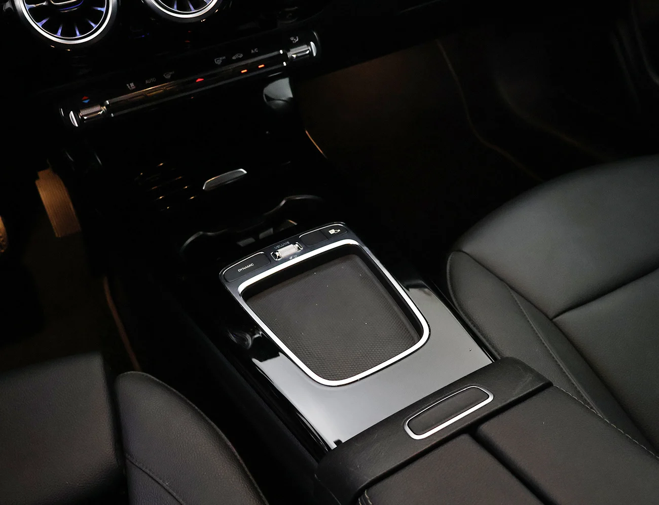 Mercedes benz CLA 200 Urban 7G-DCT