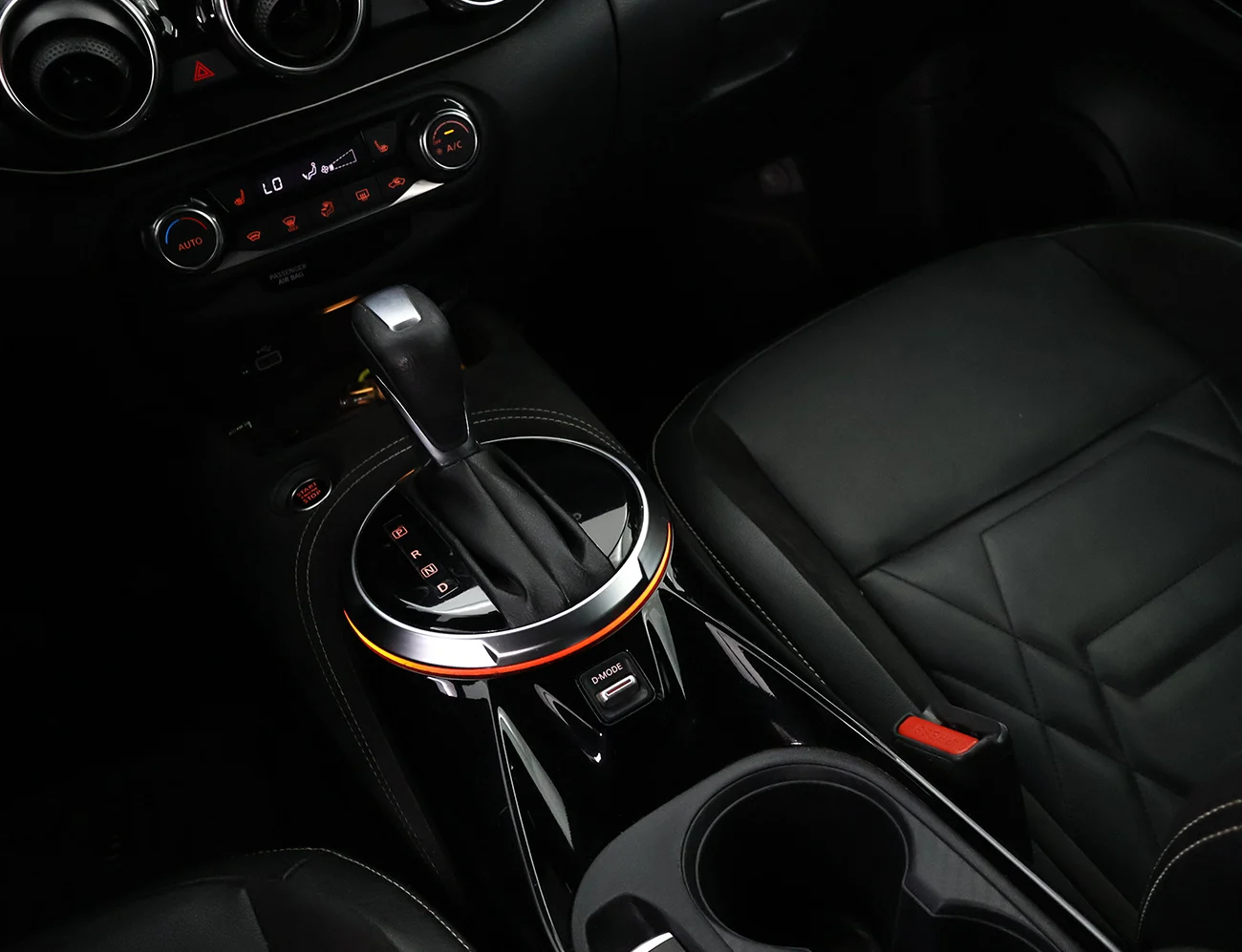 Nissan Juke 1.0 DIG-T 117 DCT Tekna