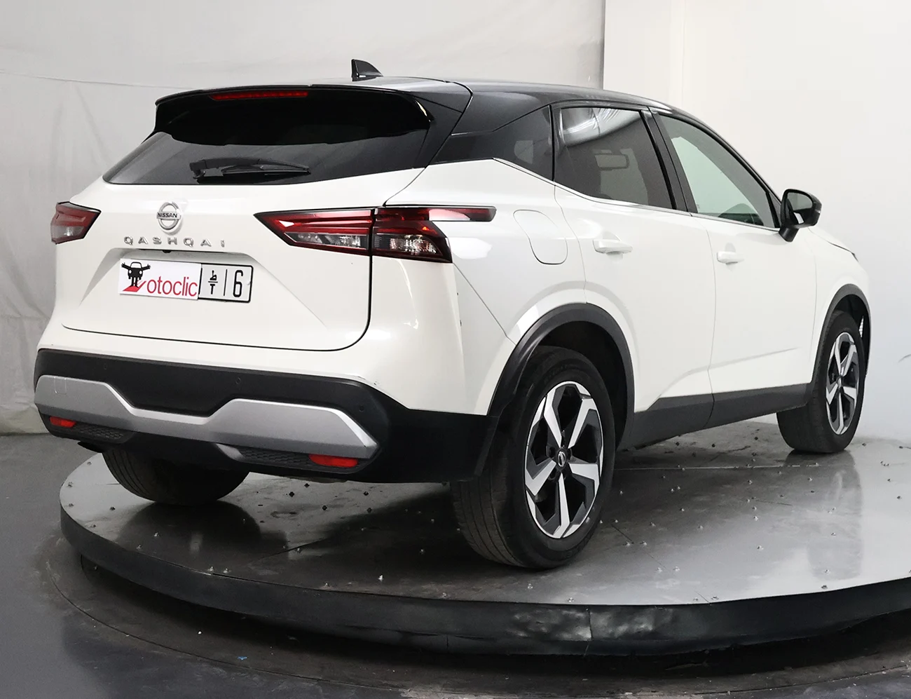 Nissan Qashqai 1.3 l DIG-T 150 CVT Tekna