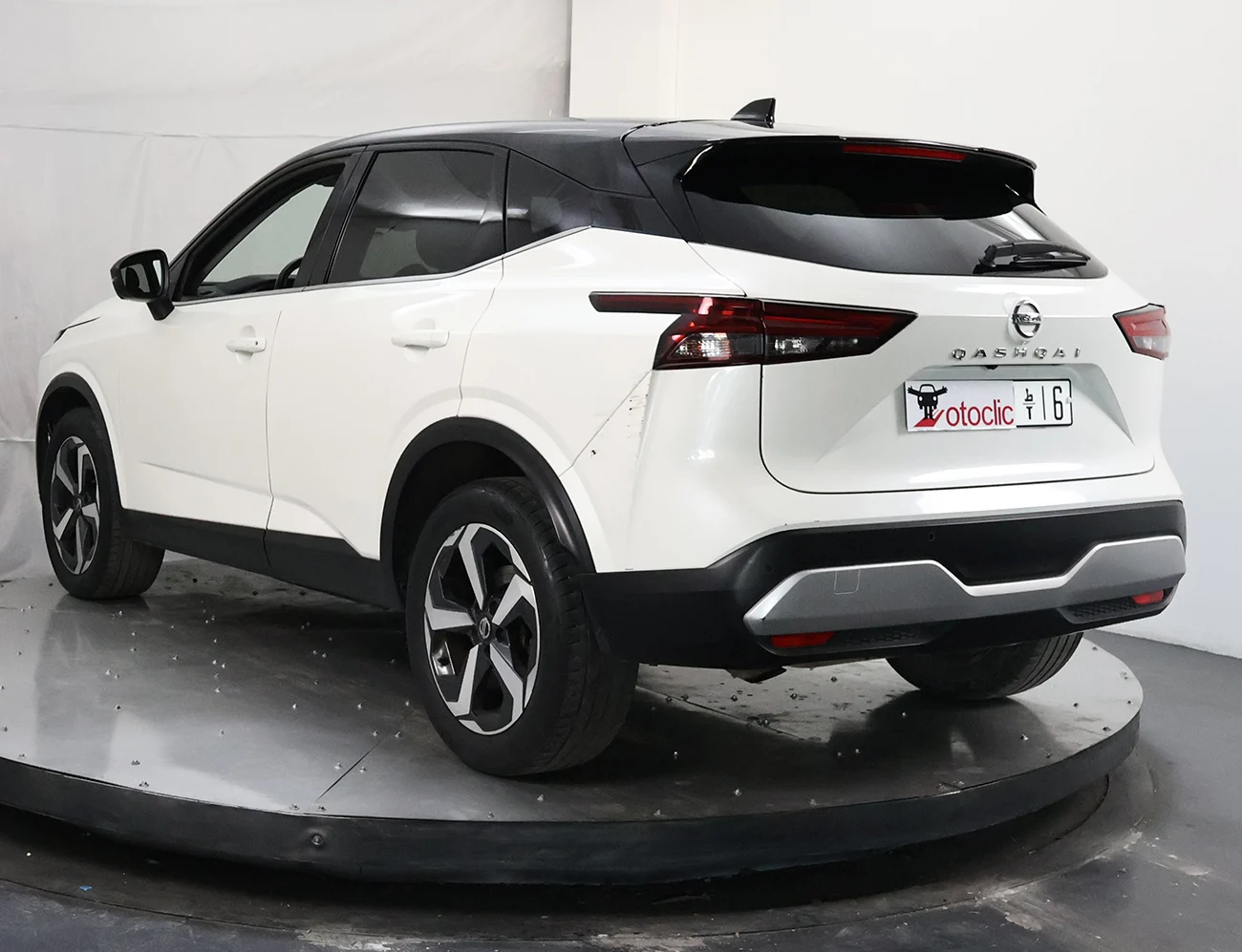 Nissan Qashqai 1.3 l DIG-T 150 CVT Tekna