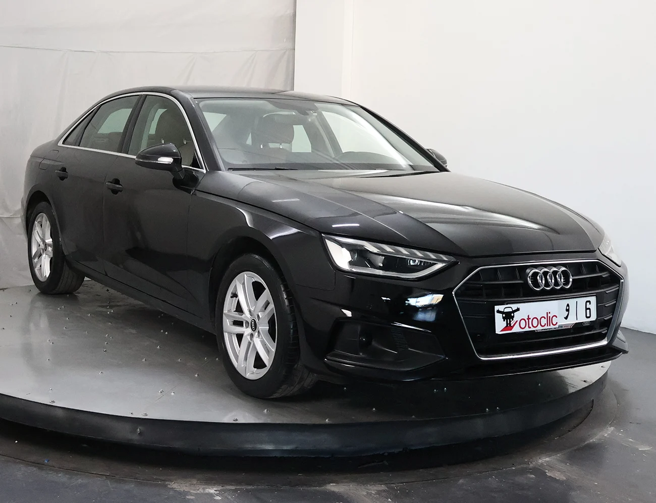 Audi A4 2.0 TDI 150 Premium S-tronic 7