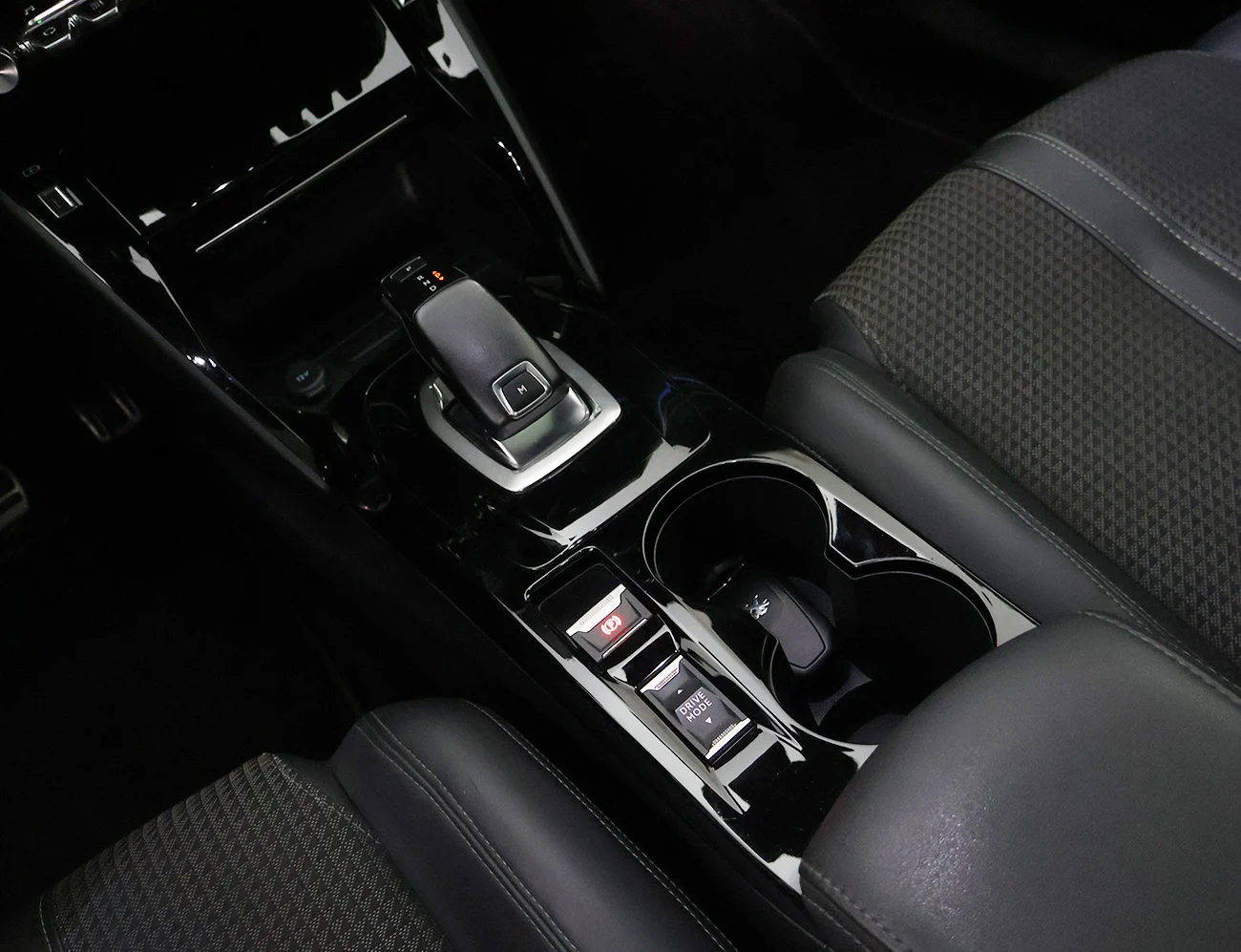 Peugeot 2008 1.5 BlueHDi GT line